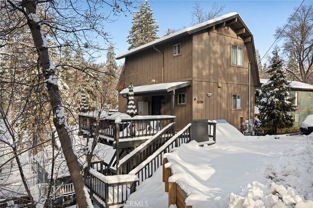 32794 Cougar Lane, Arrowbear, CA 92382