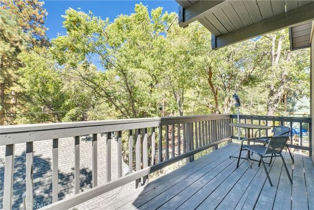 32794 Cougar Lane, Arrowbear, CA 92382