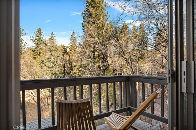 32794 Cougar Lane, Arrowbear, CA 92382