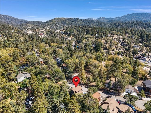 32794 Cougar Lane, Arrowbear, CA 92382