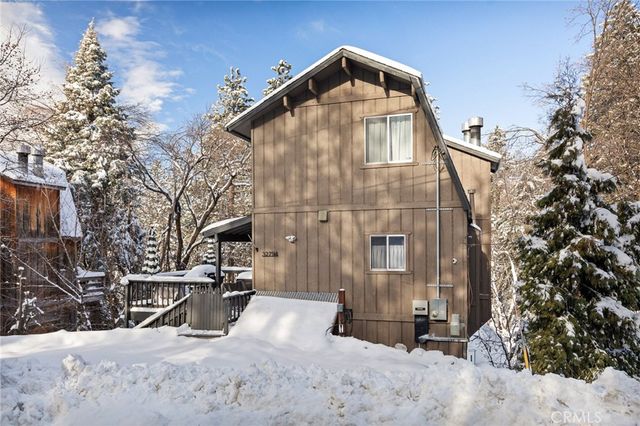 32794 Cougar Lane, Arrowbear, CA 92382