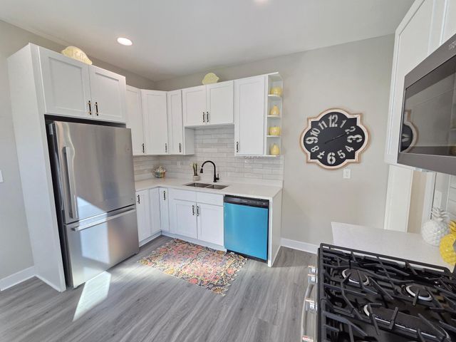 1323 Lincoln Avenue, Saint Paul, MN 55105