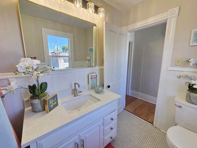 1323 Lincoln Avenue, Saint Paul, MN 55105