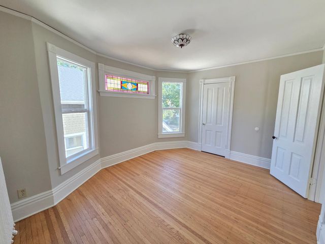 1323 Lincoln Avenue, Saint Paul, MN 55105