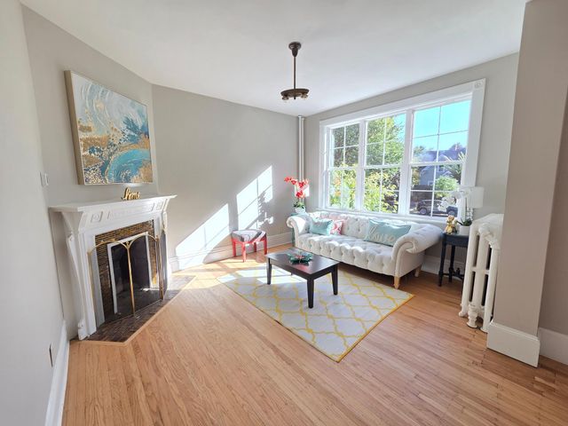 1323 Lincoln Avenue, Saint Paul, MN 55105