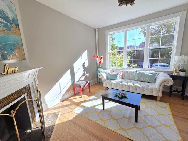 1323 Lincoln Avenue, Saint Paul, MN 55105