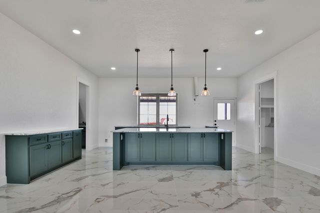 4317 E County Rd 6000, Lubbock, TX 79403
