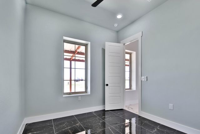 4317 E County Rd 6000, Lubbock, TX 79403