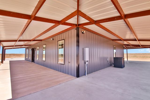 4317 E County Rd 6000, Lubbock, TX 79403