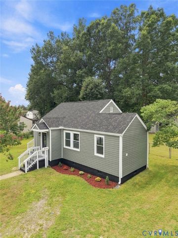 1502 Stewart Ave, Hopewell, VA 23860