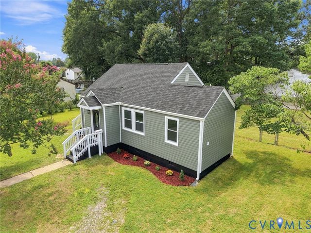 1502 Stewart Ave, Hopewell, VA 23860