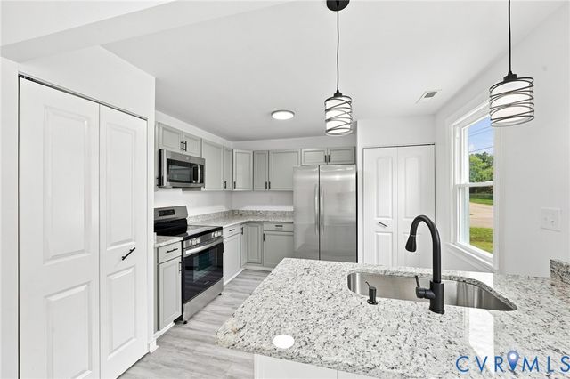 1502 Stewart Ave, Hopewell, VA 23860