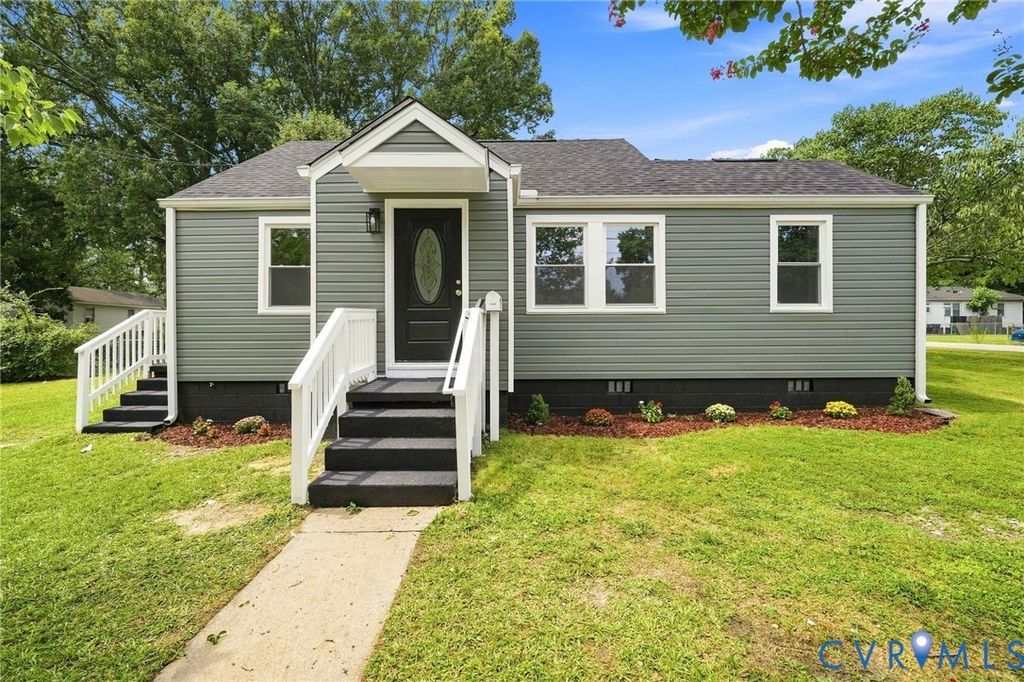 1502 Stewart Ave, Hopewell, VA 23860