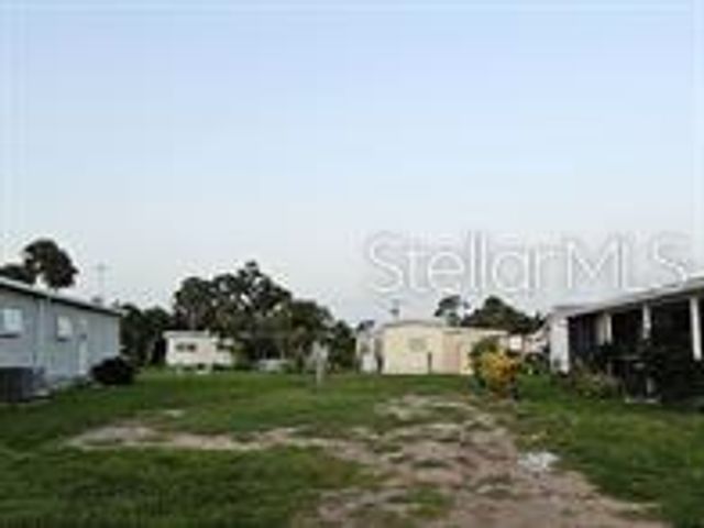 5672 HOLIDAY PARK BOULEVARD, North Port, FL 34287