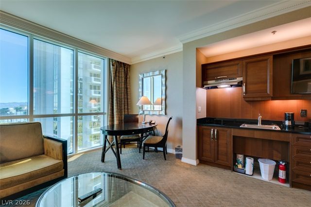 125 East HARMON Avenue 518, Las Vegas, NV 89109