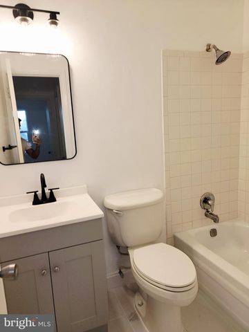 8855 TEAKWOOD CT, Manassas, VA 20109