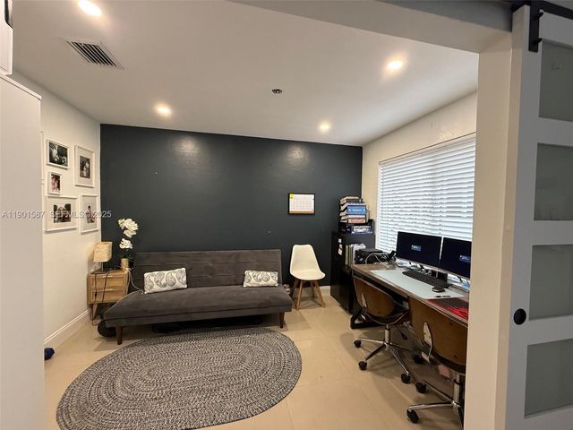 2140 SW 36th Avenue, Fort Lauderdale, FL 33312