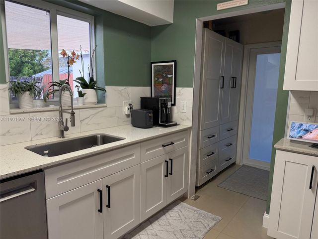 2140 SW 36th Avenue, Fort Lauderdale, FL 33312