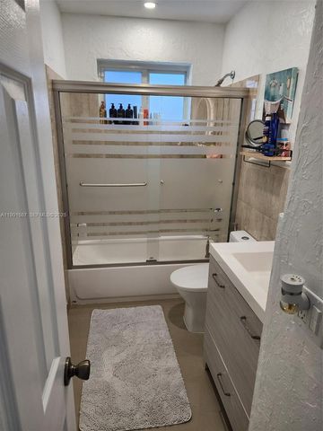 2140 SW 36th Avenue, Fort Lauderdale, FL 33312