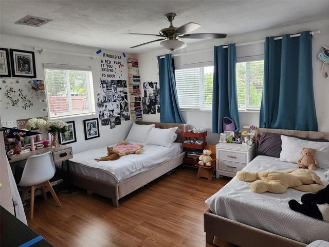 2140 SW 36th Avenue, Fort Lauderdale, FL 33312