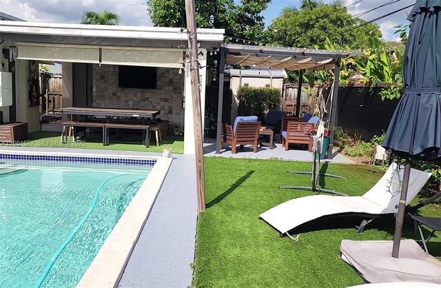 2140 SW 36th Avenue, Fort Lauderdale, FL 33312