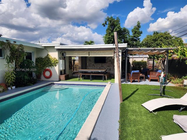 2140 SW 36th Avenue, Fort Lauderdale, FL 33312