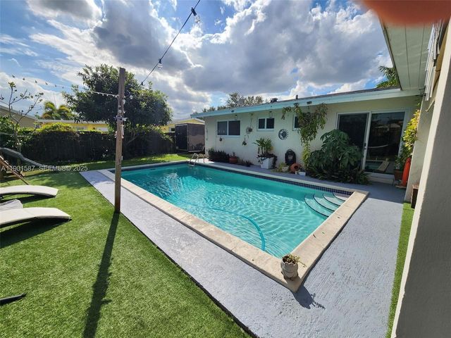 2140 SW 36th Avenue, Fort Lauderdale, FL 33312