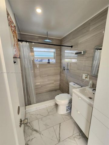2140 SW 36th Avenue, Fort Lauderdale, FL 33312