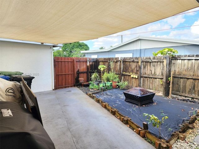 2140 SW 36th Avenue, Fort Lauderdale, FL 33312