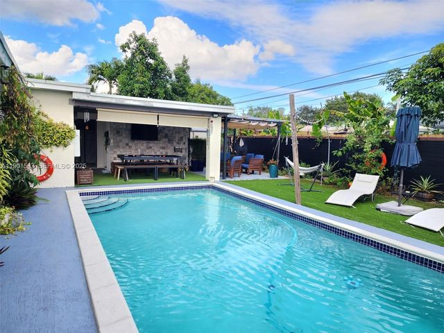 2140 SW 36th Avenue, Fort Lauderdale, FL 33312
