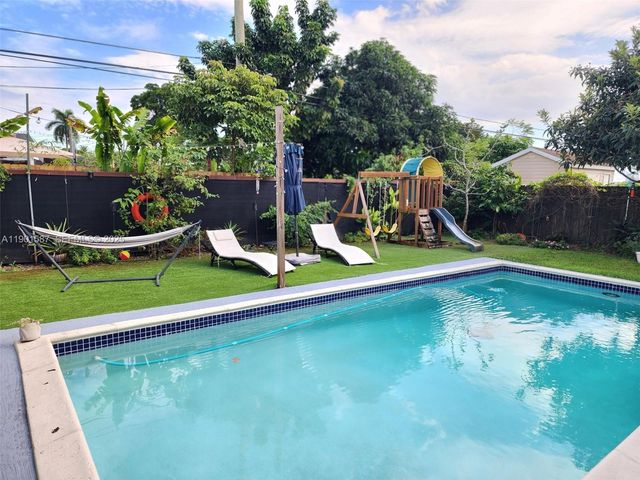 2140 SW 36th Avenue, Fort Lauderdale, FL 33312