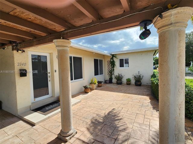 2140 SW 36th Avenue, Fort Lauderdale, FL 33312