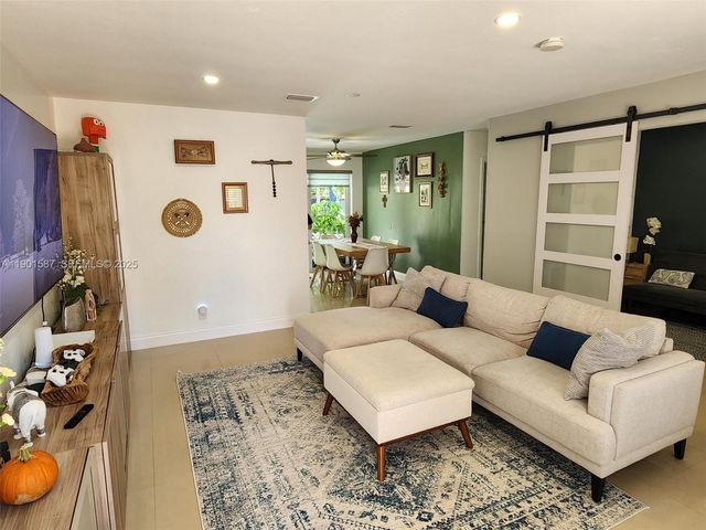 2140 SW 36th Avenue, Fort Lauderdale, FL 33312