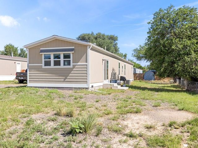 181 E Kipling Dr, Pueblo West, CO 81007