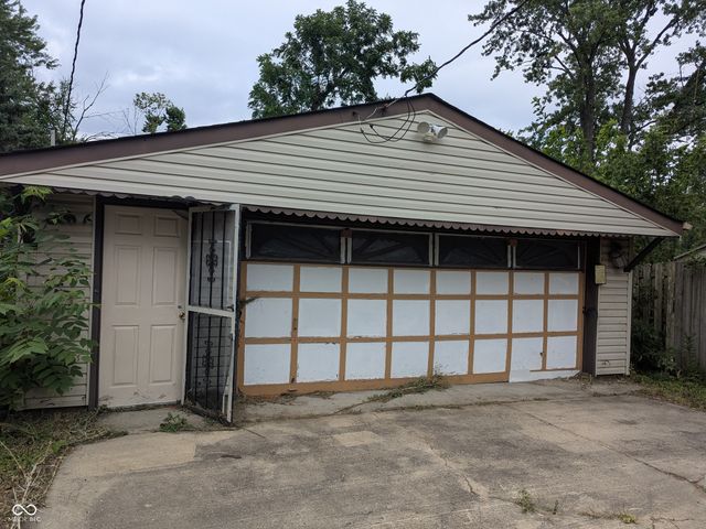 1035 Westbrook Avenue, Indianapolis, IN 46241