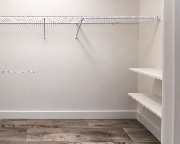 5935 W 16th Ln, Hialeah, FL 33012