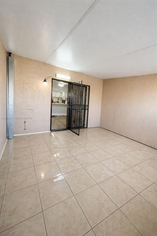 5935 W 16th Ln, Hialeah, FL 33012