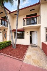 5935 W 16th Ln, Hialeah, FL 33012