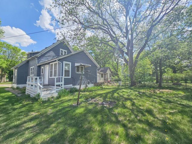 249 Hollett Street, Tracy, MN 56175