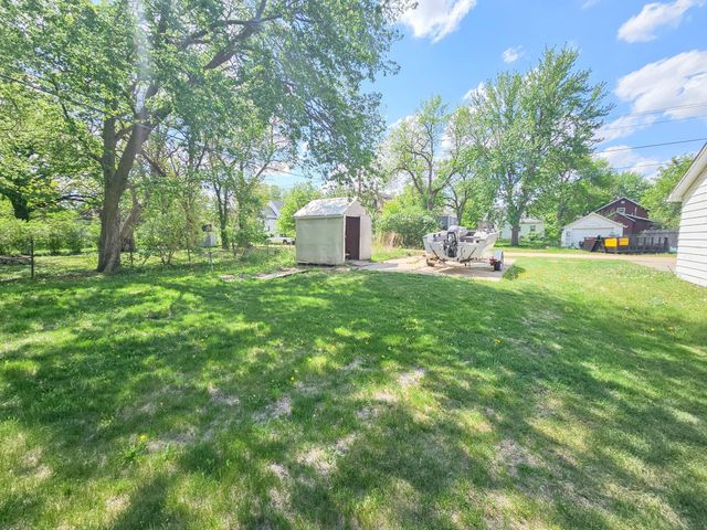 249 Hollett Street, Tracy, MN 56175