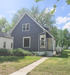 249 Hollett Street, Tracy, MN 56175