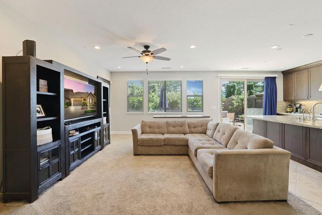 2640 Tiffany St, Lodi, CA 95242