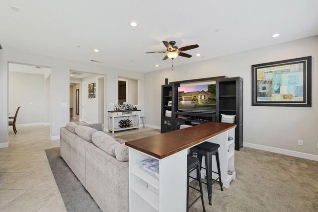 2640 Tiffany St, Lodi, CA 95242