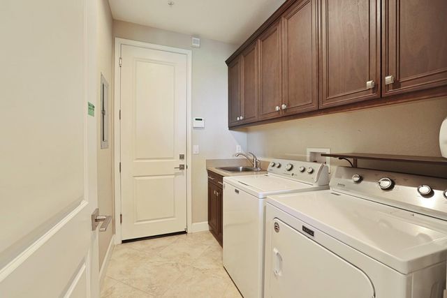 2640 Tiffany St, Lodi, CA 95242