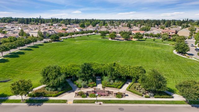 2640 Tiffany St, Lodi, CA 95242