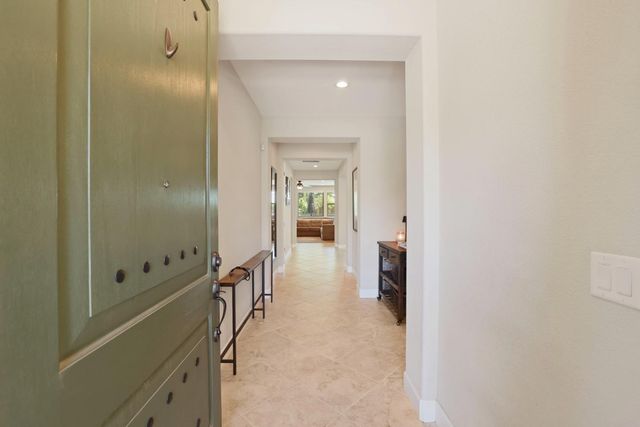 2640 Tiffany St, Lodi, CA 95242
