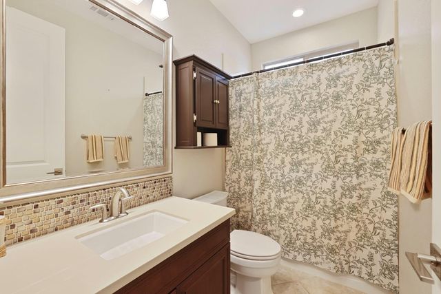2640 Tiffany St, Lodi, CA 95242