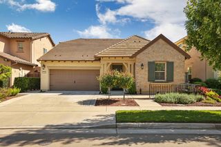 2640 Tiffany St, Lodi, CA 95242