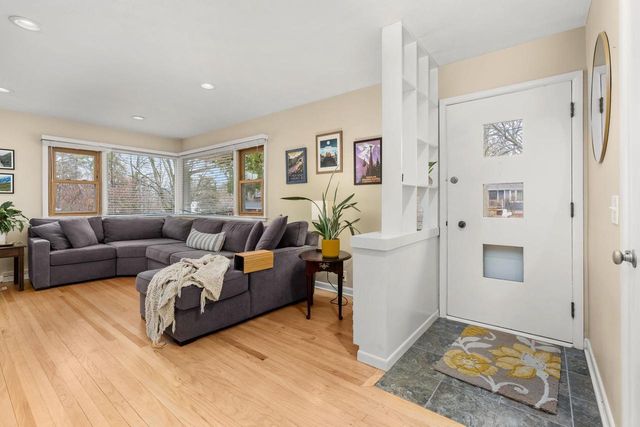 470 Woodside Terrace, Madison, WI 53711