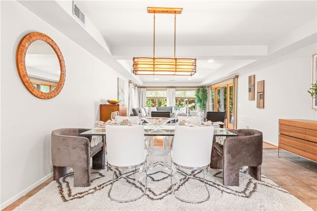 2275 N La Paz, Claremont, CA 91711